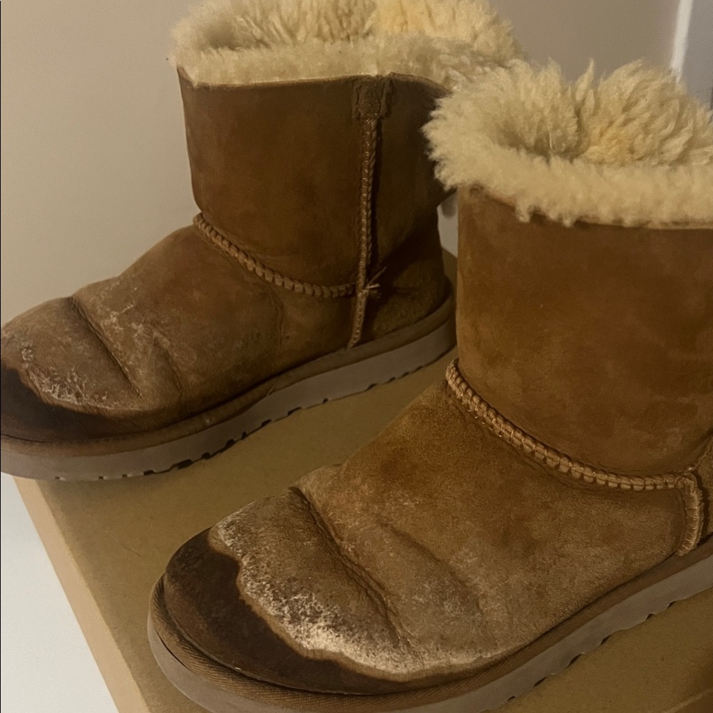 UGG Tan Boots with Cream Shearling